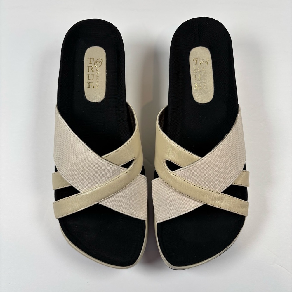 True Meaning Sandals Women’s Sz 7 M Beige Tan Platform Slip On Elastic Strap